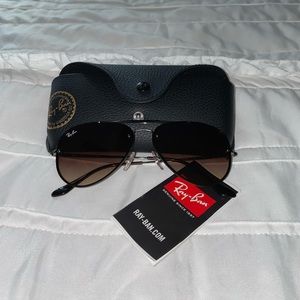 Brand new ray bans never been worn!